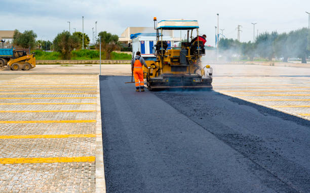 Best Commercial Driveway Paving in Stinnett, TX