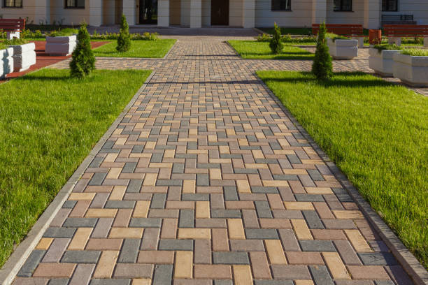 Best Driveway Borders and Edging Pavers in Stinnett, TX